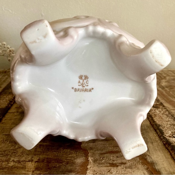 Vintage A&C Bavaria Pitcher with 3 Cups Grape Motif - Picture 11 of 17